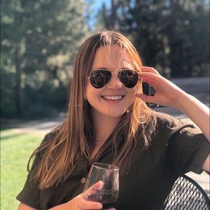 Meet your Posher, Brooke